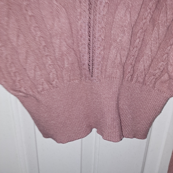 Express Cable Knit Sweater - Picture 7 of 9